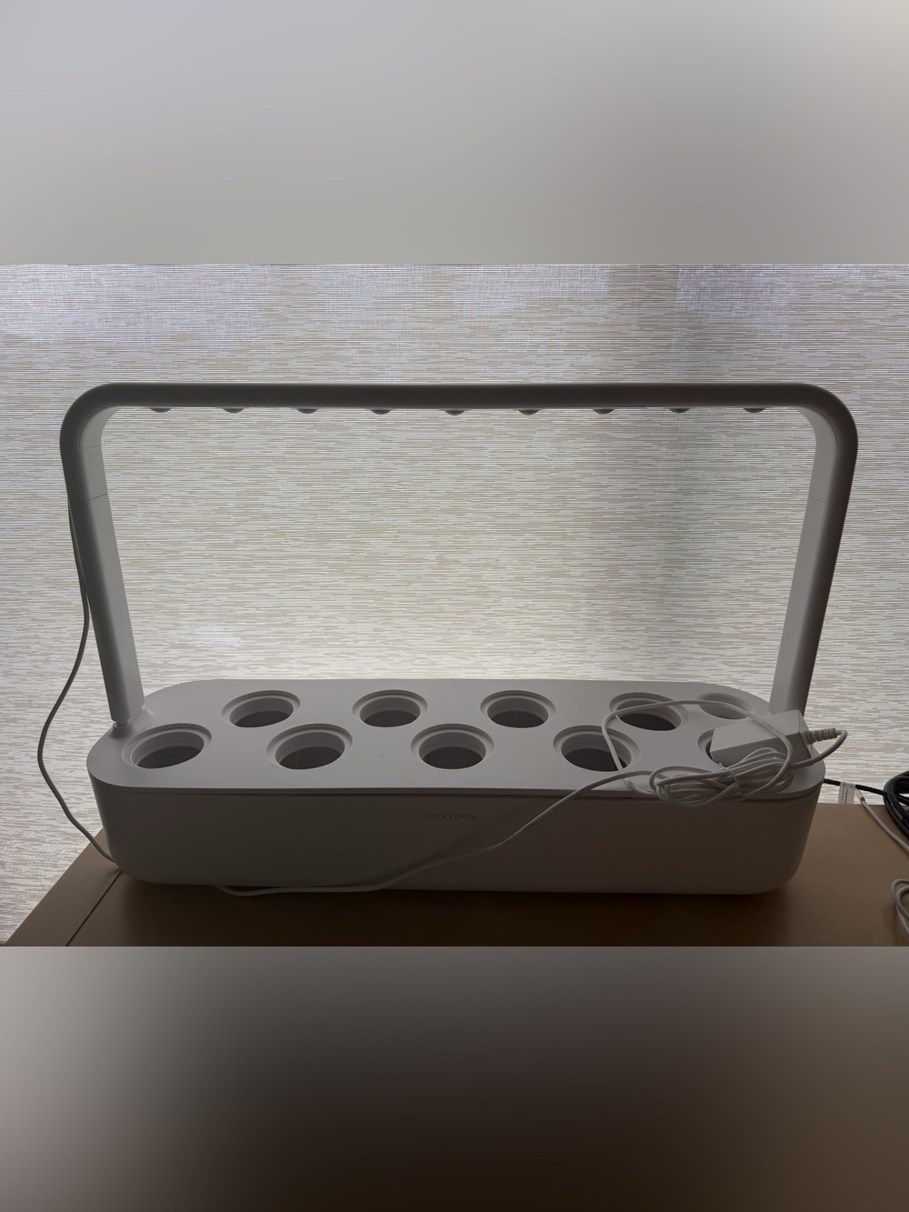 Click & Grow, Smart Garden 9, White Indoor Herb Planter with LED Grow Light
